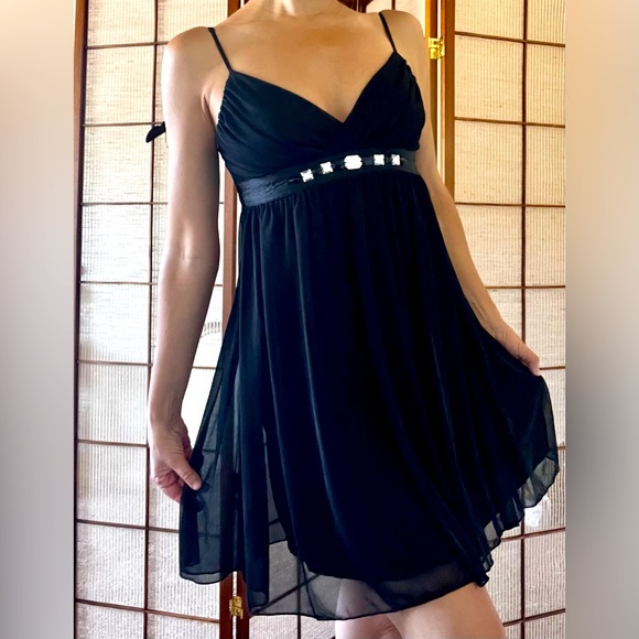 Ruby Rox Dresses & Skirts - Vintage Y2K Ruby Rox black spaghetti strap babydoll evening/ dance dress